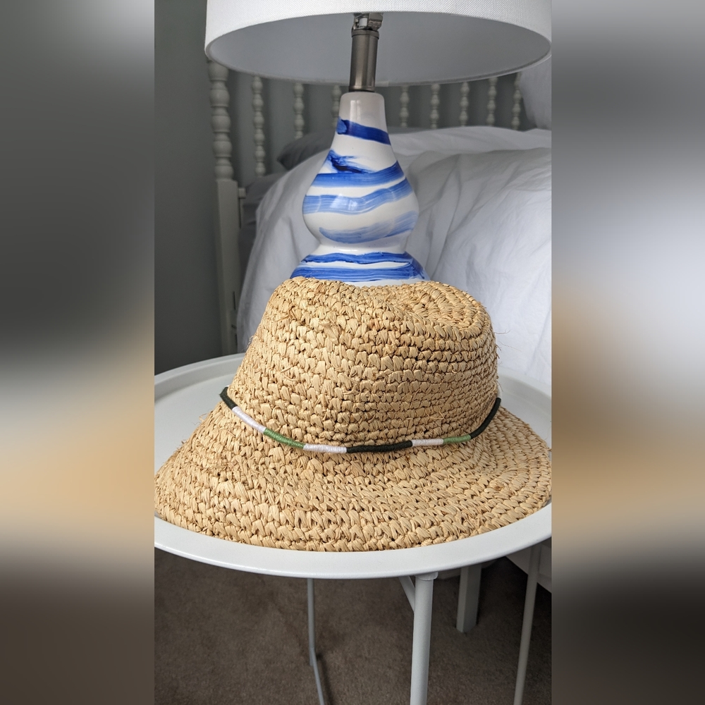 NWT, woven beach hat